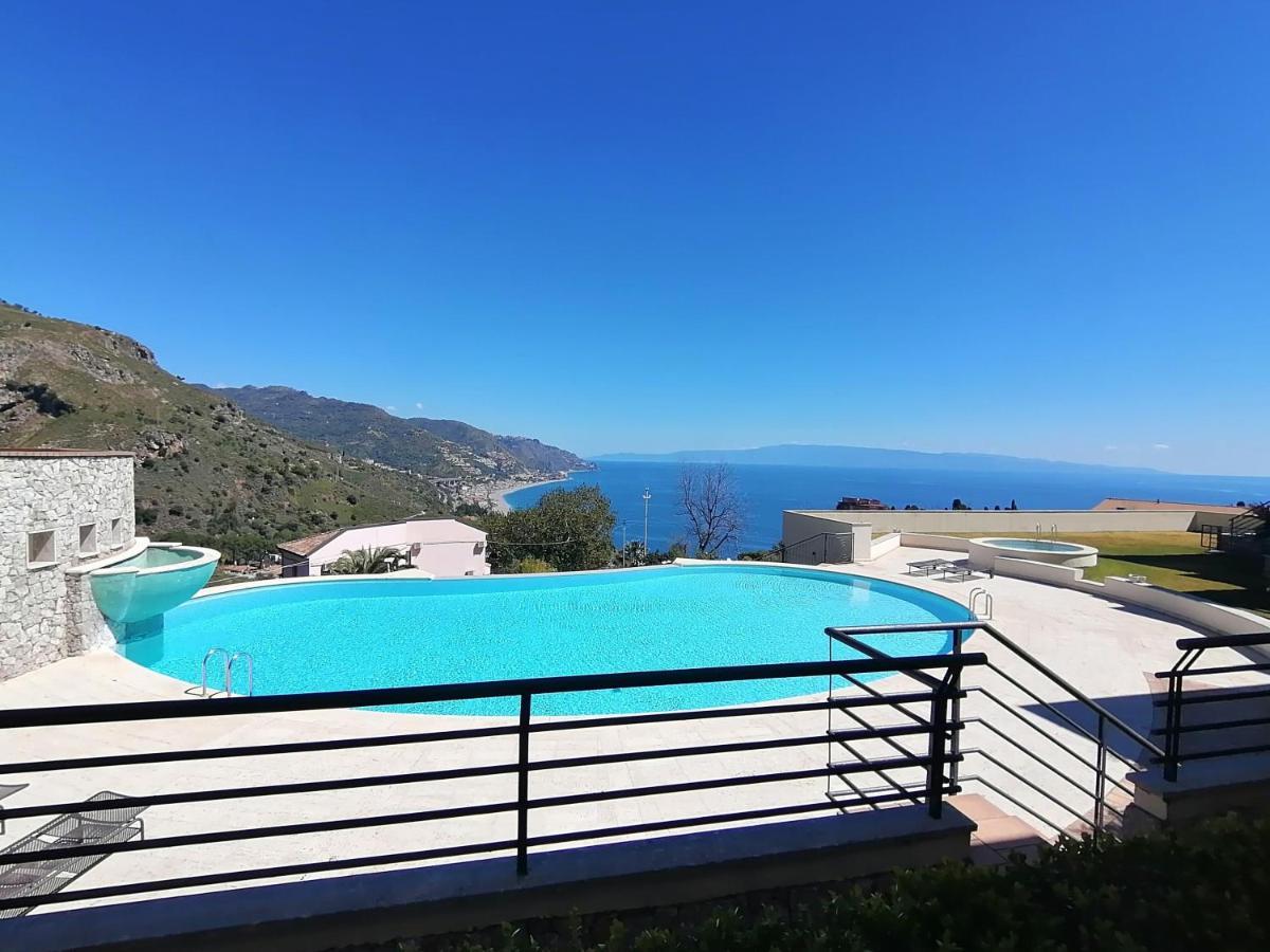 Taormina Lux & Elite Apartments - Taormina Holidays Exterior photo