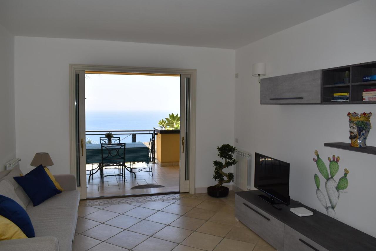 Taormina Lux & Elite Apartments - Taormina Holidays Exterior photo