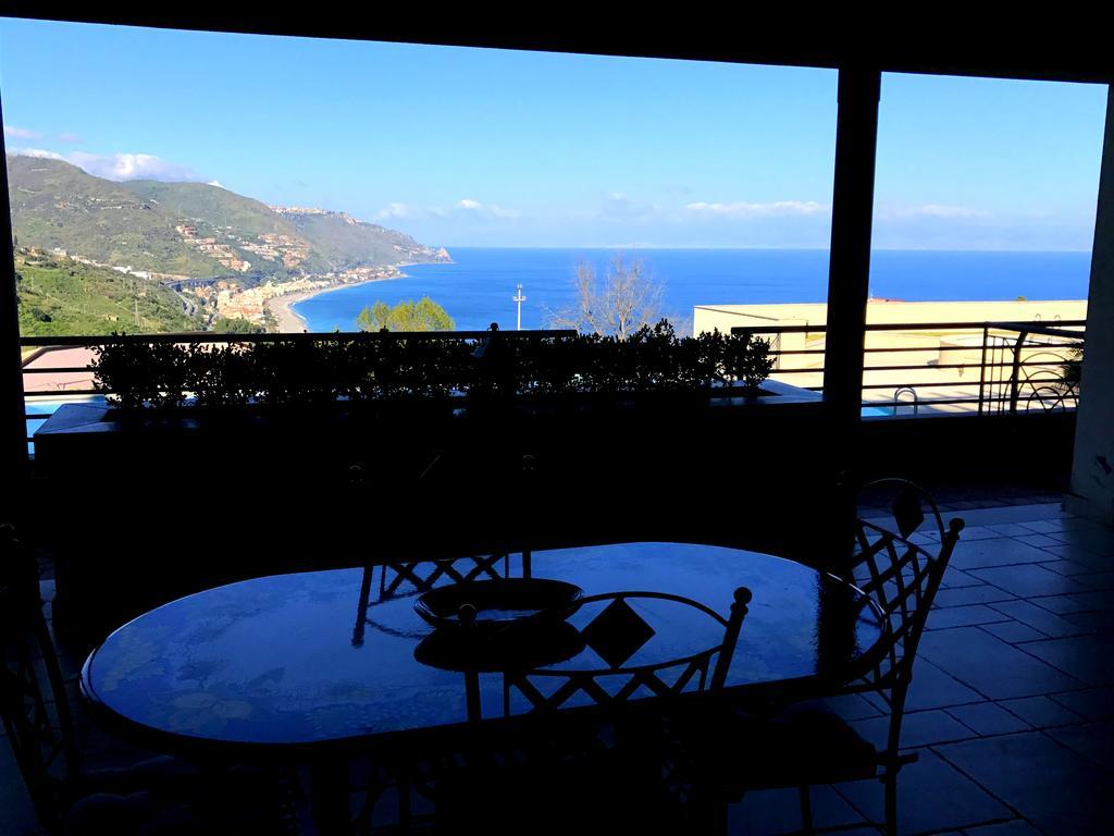 Taormina Lux & Elite Apartments - Taormina Holidays Exterior photo